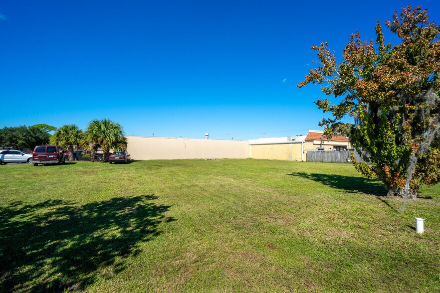 More Photos Of 1018 Orange St, Titusville Warehouse For Sale