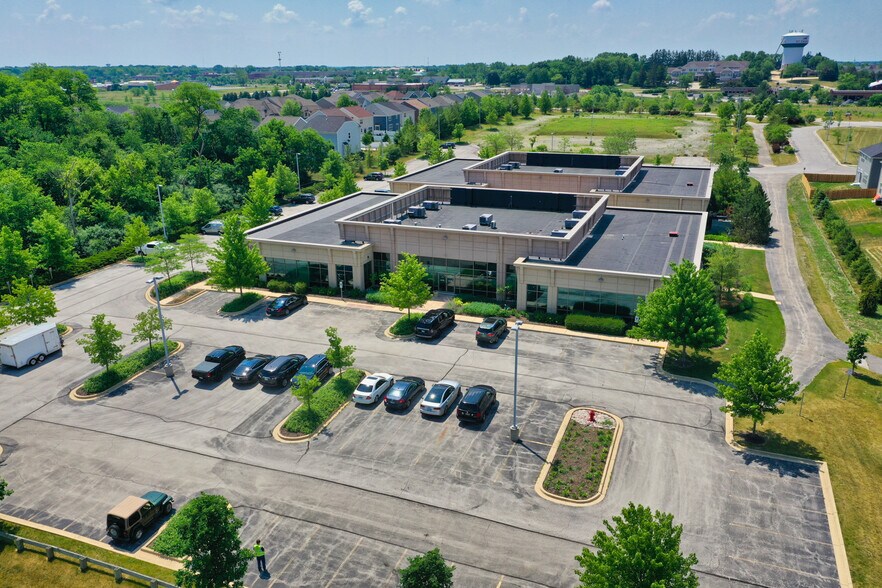 More Photos Of 320 Cardinal Dr, St Charles Medical For Lease