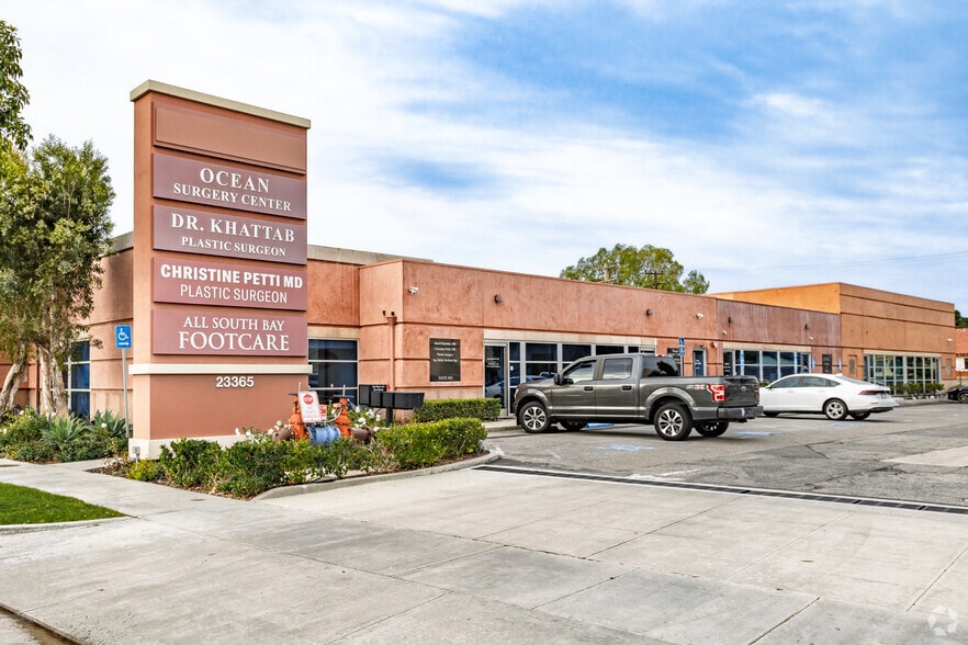 Primary Photo Of 23365 Hawthorne Blvd, Torrance Medical For Lease