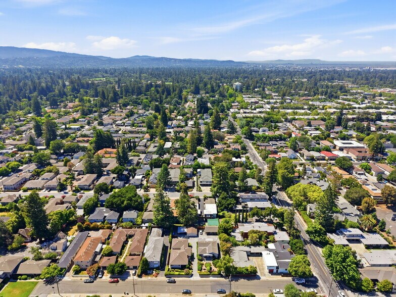 More Photos Of 938 Alice Ln, Menlo Park Multifamily For Sale
