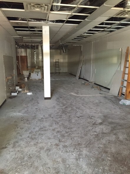 More Photos Of 18 Haven Ave, Port Washington Office For Lease