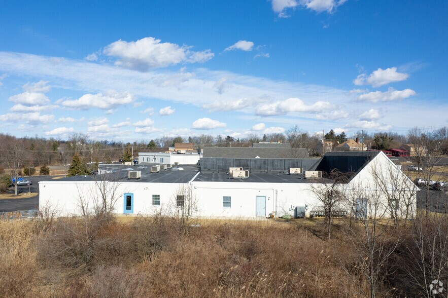 More Photos Of 2288 2nd Street Pike, Newtown Office For Lease