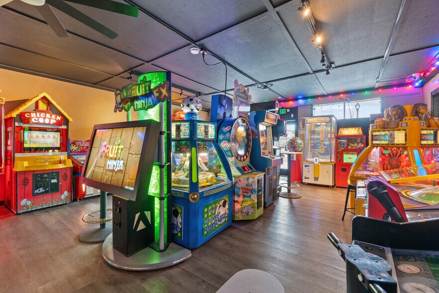 More Photos Of 208 N Molalla Ave, Molalla General Retail For Sale