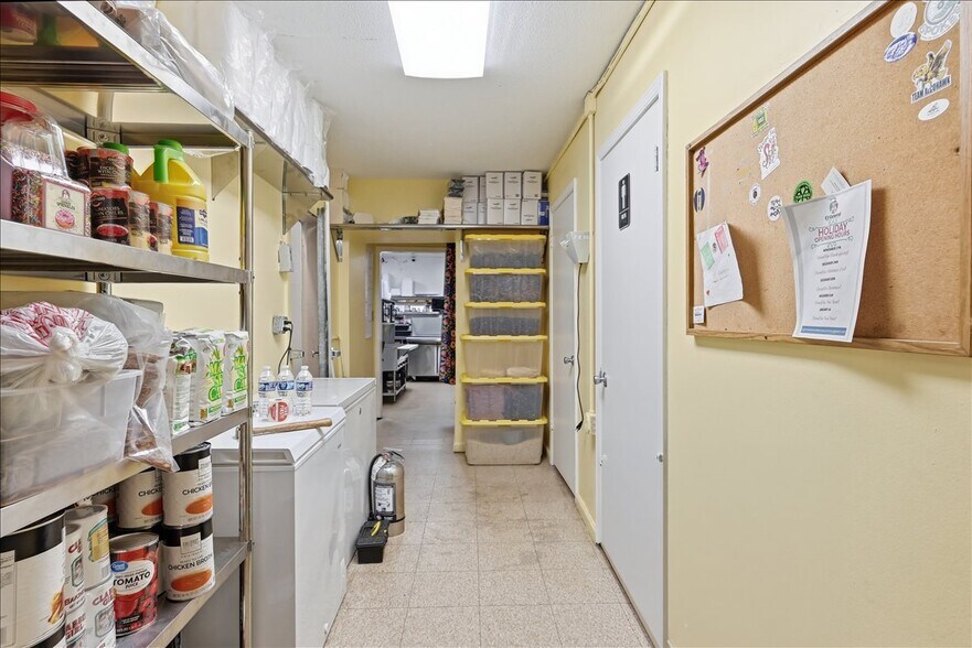 More Photos Of 405 Main St, Silver City Restaurant For Sale