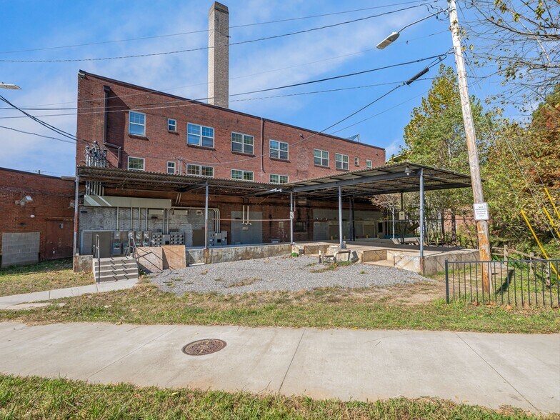 More Photos Of 408 Depot St, Asheville Medical For Sale