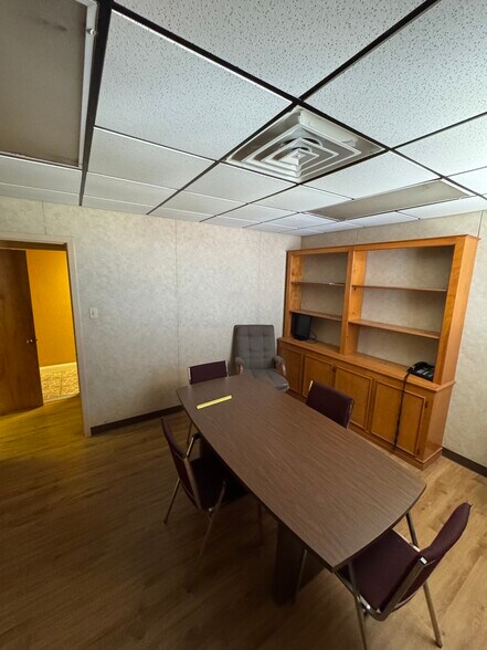 More Photos Of 2038 Saratoga Blvd, Corpus Christi Warehouse For Lease