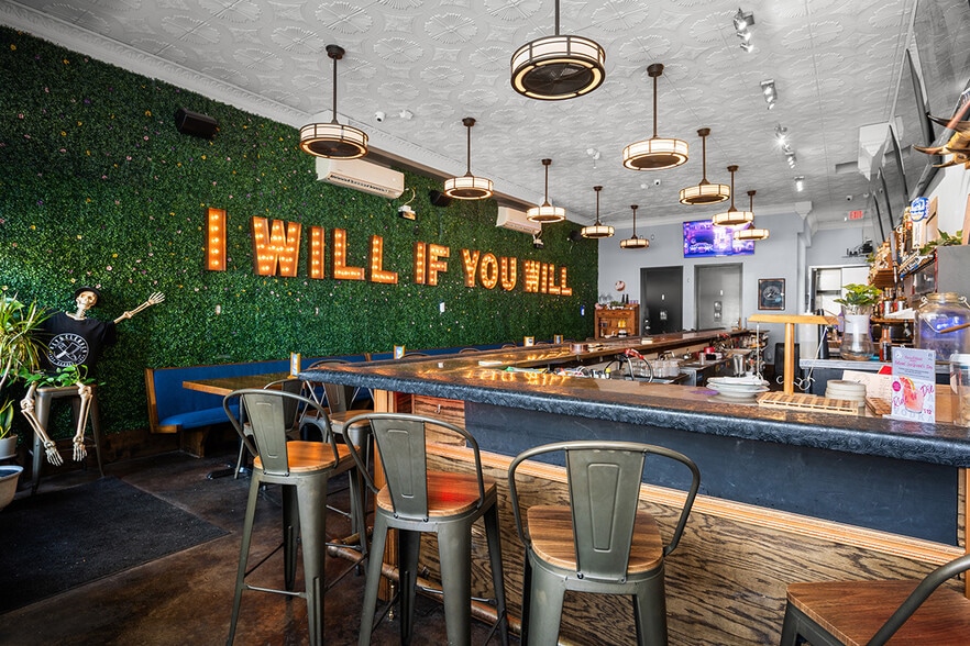 More Photos Of 4727 University Ave, San Diego Restaurant For Sale