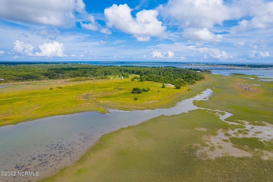 More Photos Of 220 Blue Berry Kennel, Beaufort Land For Sale