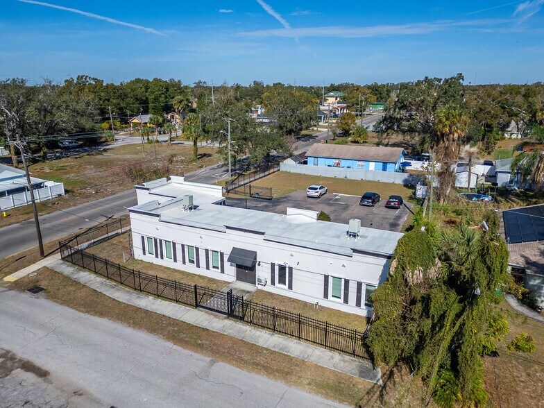 More Photos Of 3411 N 29th St, Tampa Office For Sale