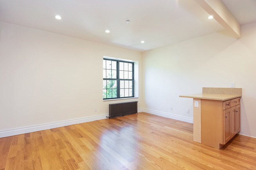 More Photos Of 211 W 252nd St, Bronx Apartments For Sale