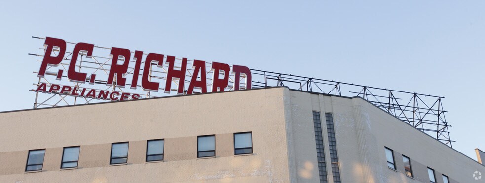 More Photos Of 141-153 E Fordham, Bronx Office For Lease