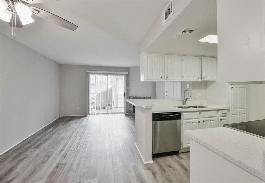 More Photos Of , Houston Multifamily For Sale