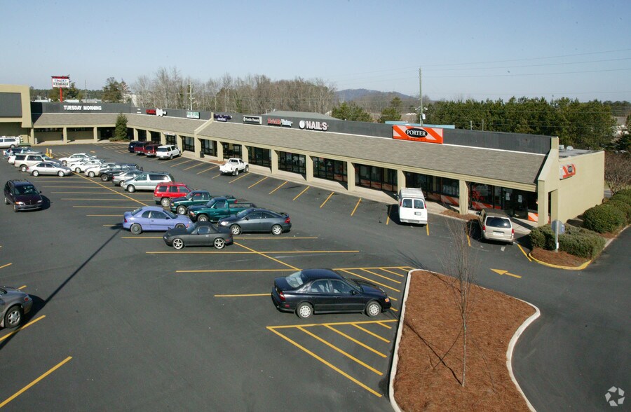 More Photos Of 107-133 Merchants Sq, Cumming Freestanding For Lease