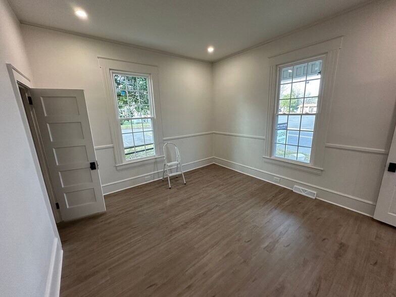 More Photos Of 159 Church St Ne, Concord Office Residential For Lease