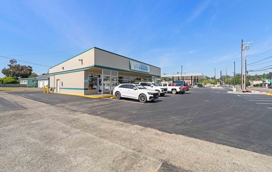 More Photos Of ,  General Retail For Sale