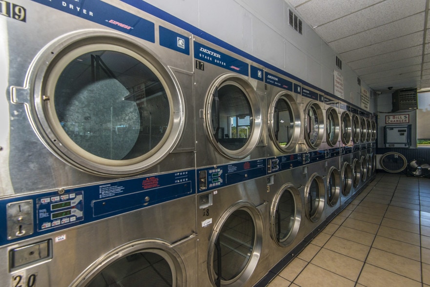 More Photos Of 1950 N Main St, Summerville Convenience Store For Sale