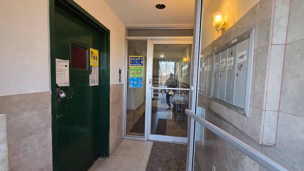 More Photos Of 76-18 Grand Central Pky, Forest Hills Apartments For Sale