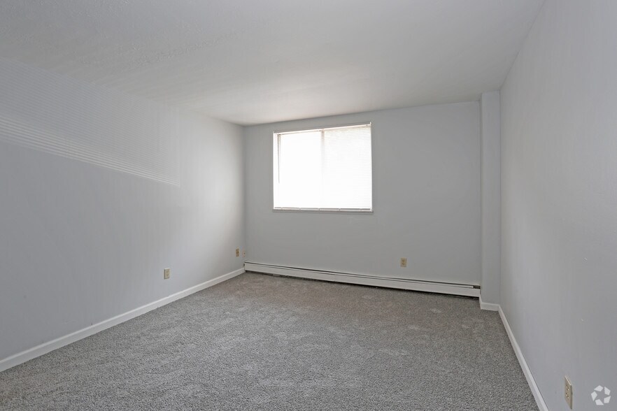 More Photos Of 25400 Euclid Ave, Euclid Apartments For Sale