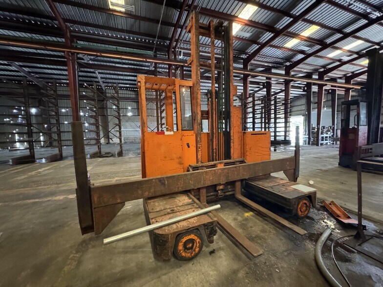 More Photos Of 4342 Michoud Blvd, New Orleans Manufacturing For Sale