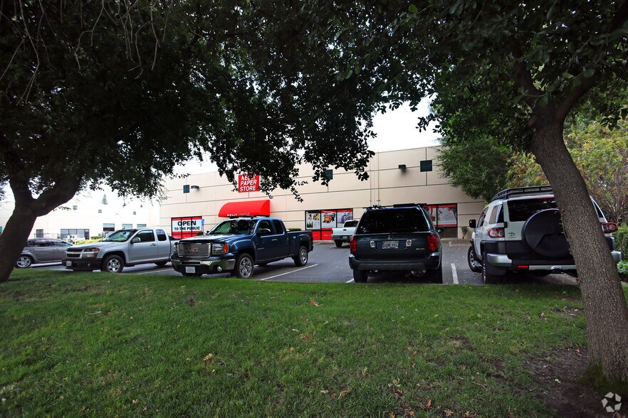 More Photos Of 1099 Vine St, Sacramento Warehouse For Lease