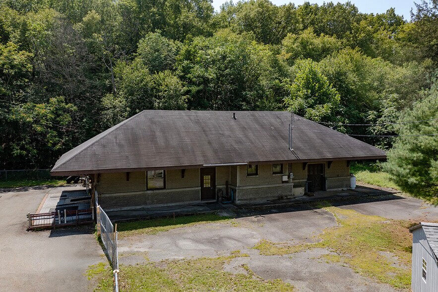 More Photos Of 48 Hope Rd, Blairstown Health Club For Sale