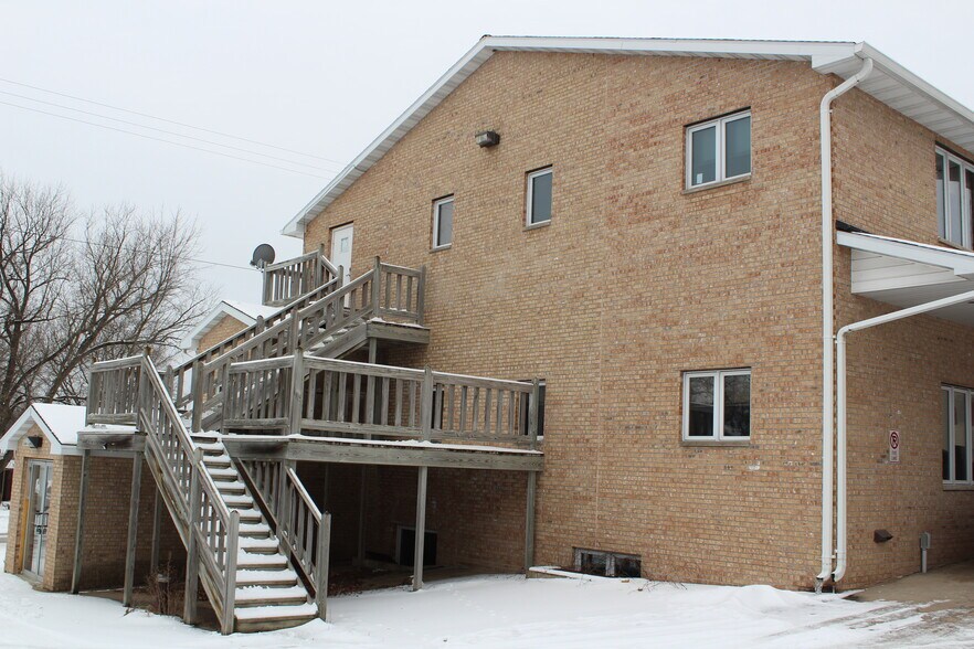 More Photos Of N4386 State Road 49, Poy Sippi Bank For Sale