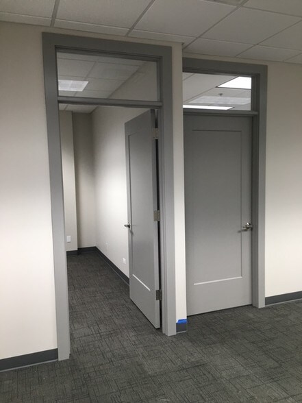 More Photos Of 700 E Ogden Ave, Westmont Medical For Lease