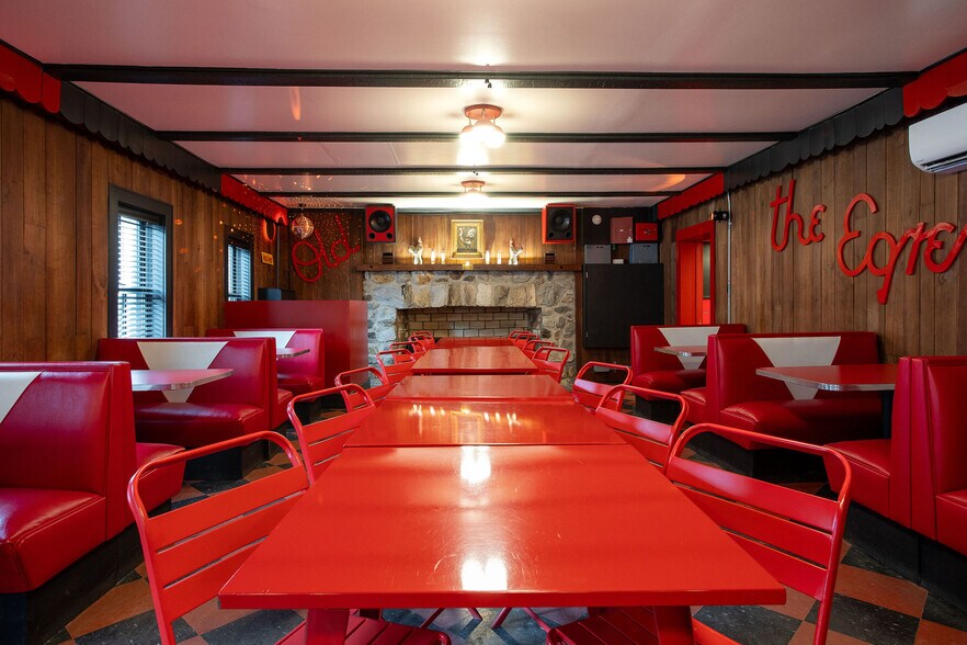 More Photos Of 264 Hillsdale Rd, Egremont Sports And Entertainment For Sale