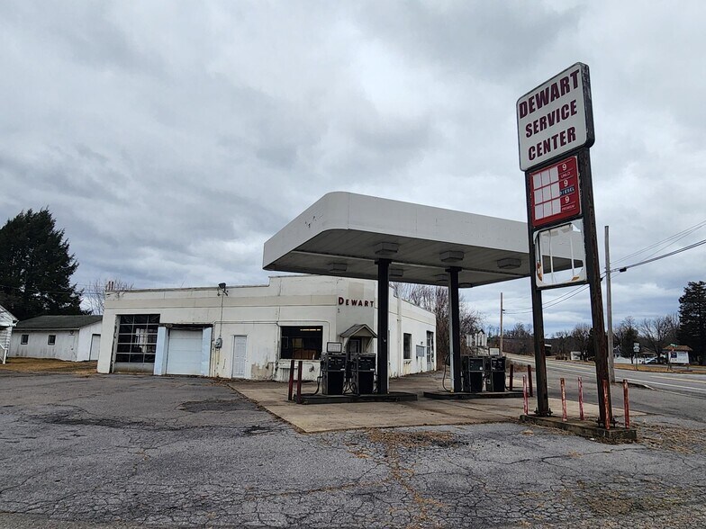 More Photos Of 4875 PA-44, Watsontown Service Station For Sale