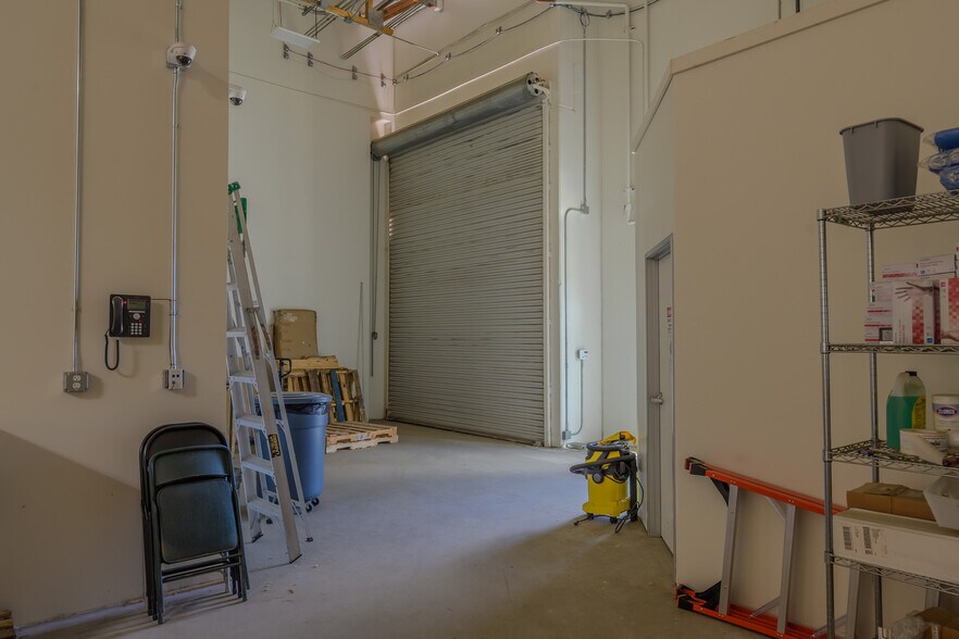 More Photos Of 42389 Winchester Rd, Temecula Warehouse For Sale