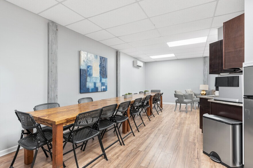 More Photos Of 310 Coles Ferry Pike, Lebanon Religious Facility For Sale