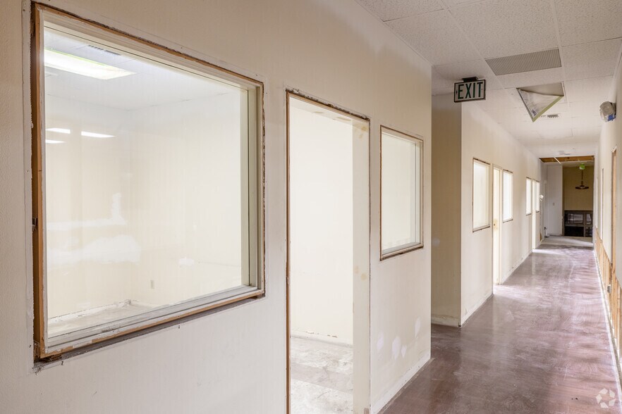 More Photos Of 31 N 4th Ave, Yakima Unknown For Sale