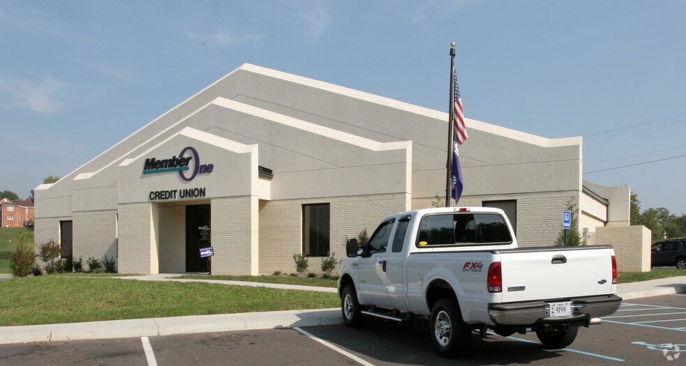 More Photos Of 1092 By Pass Rd, Vinton General Retail For Sale