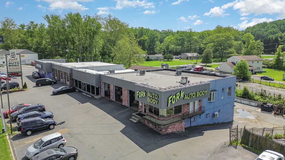 More Photos Of 2705 Belair Rd, Fallston Auto Repair For Lease
