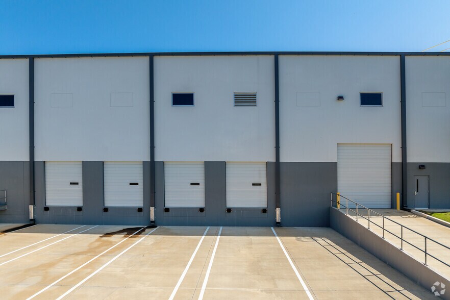 More Photos Of State Route 186 @ Interstate 85, Tuskegee Unknown For Lease