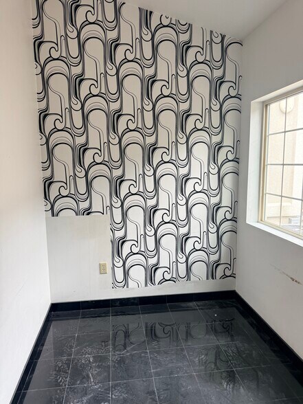 More Photos Of 970 Roberta Ln, Sparks Office For Lease