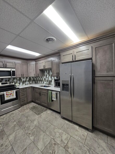 More Photos Of 9040 State Rt 14, Streetsboro Auto Repair For Sale