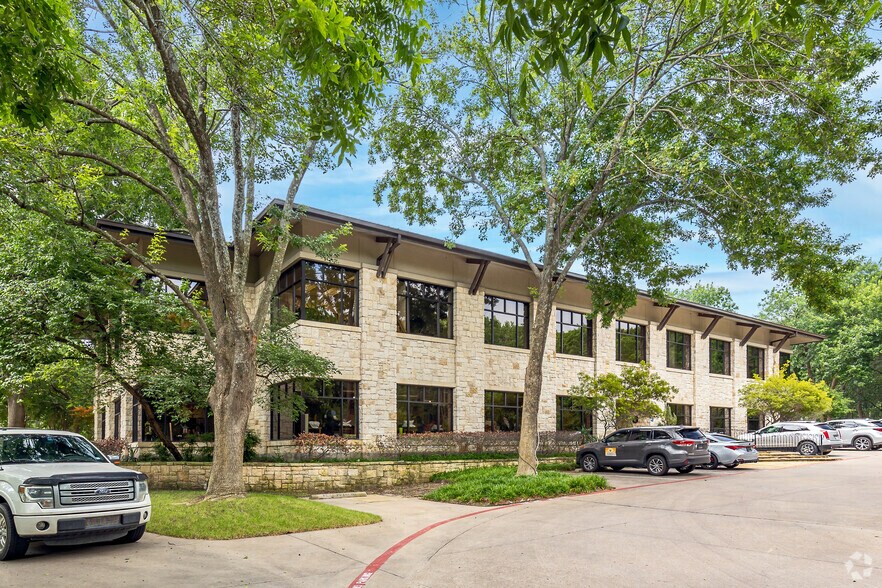 More Photos Of 2600 Eldorado Pky, McKinney Office For Lease