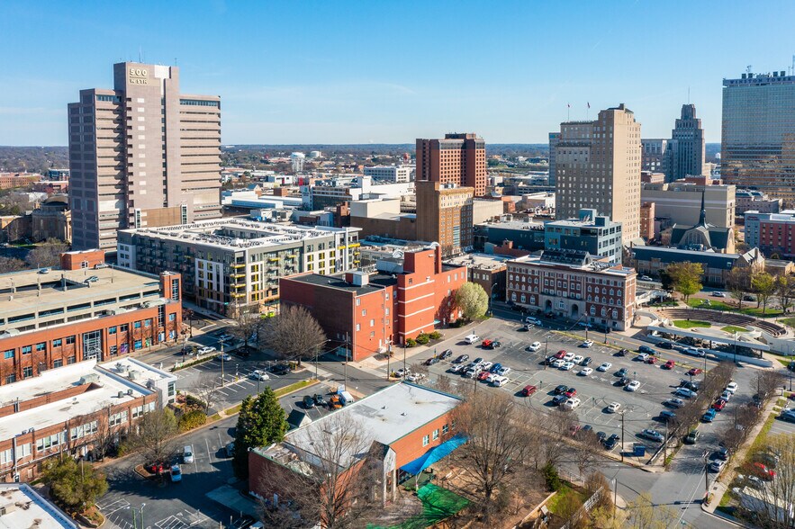 More Photos Of 500 W Fourth St, Winston-Salem Office For Lease