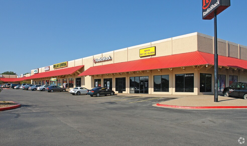 Primary Photo Of 5700-5730 Manchaca Rd, Austin Unknown For Lease