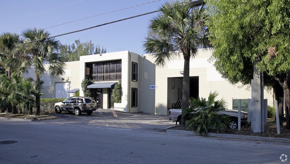 More Photos Of 2248-2252 NW 93rd Ave, Miami Warehouse For Sale
