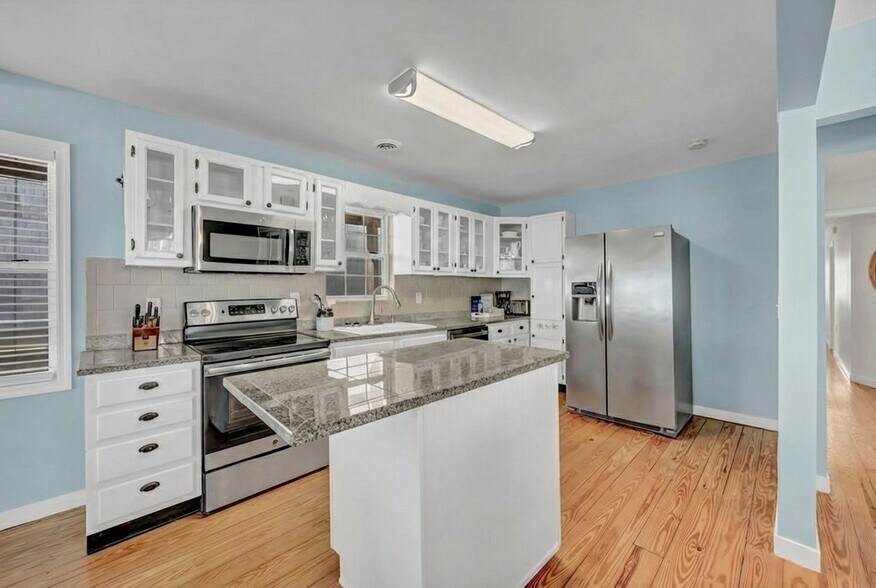 More Photos Of 1715 Carolina Beach Ave N, Carolina Beach Apartments For Sale