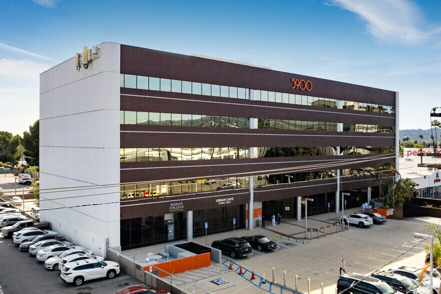 More Photos Of 5900 Sepulveda Blvd, Van Nuys Office For Sale