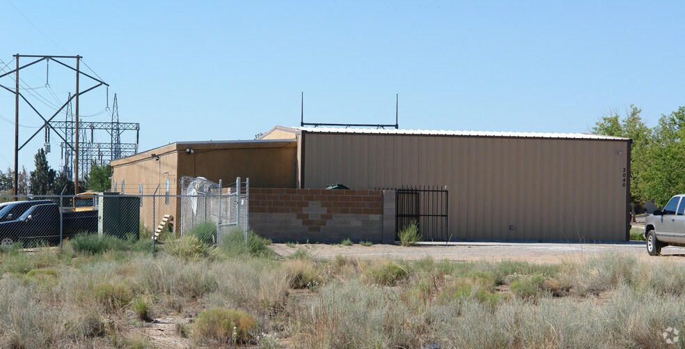 More Photos Of 3040 Todos Santos St NW, Albuquerque Warehouse For Lease