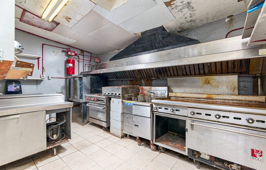 More Photos Of 6022 Pony Express Trl, Pollock Pines Freestanding For Sale