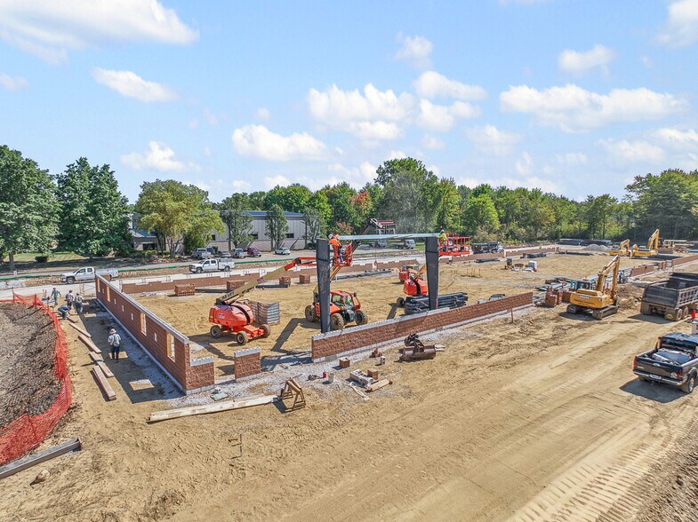 More Photos Of 2844 Westway Drive, Brunswick Warehouse For Lease