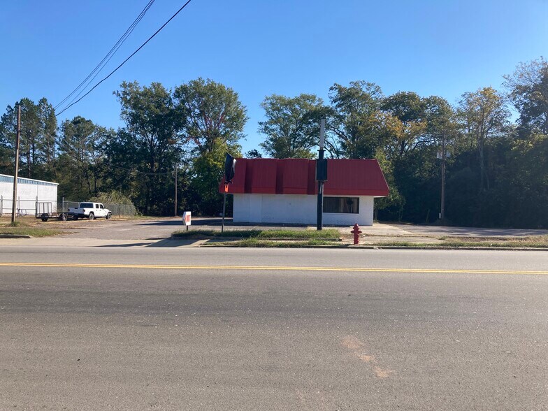 More Photos Of 310 N Main St, Saluda Restaurant For Sale