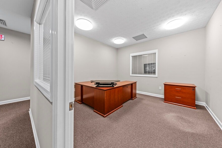 More Photos Of 4440 Tuck Rd, Loganville Research And Development For Sale