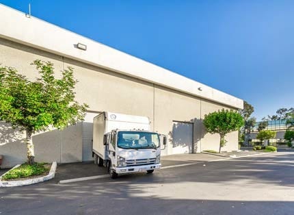 More Photos Of 8 Vanderbilt, Irvine Light Manufacturing For Sale