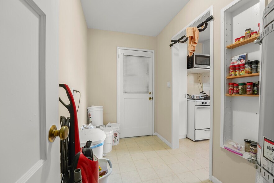 More Photos Of 2745 Byron St, Palo Alto Multifamily For Sale